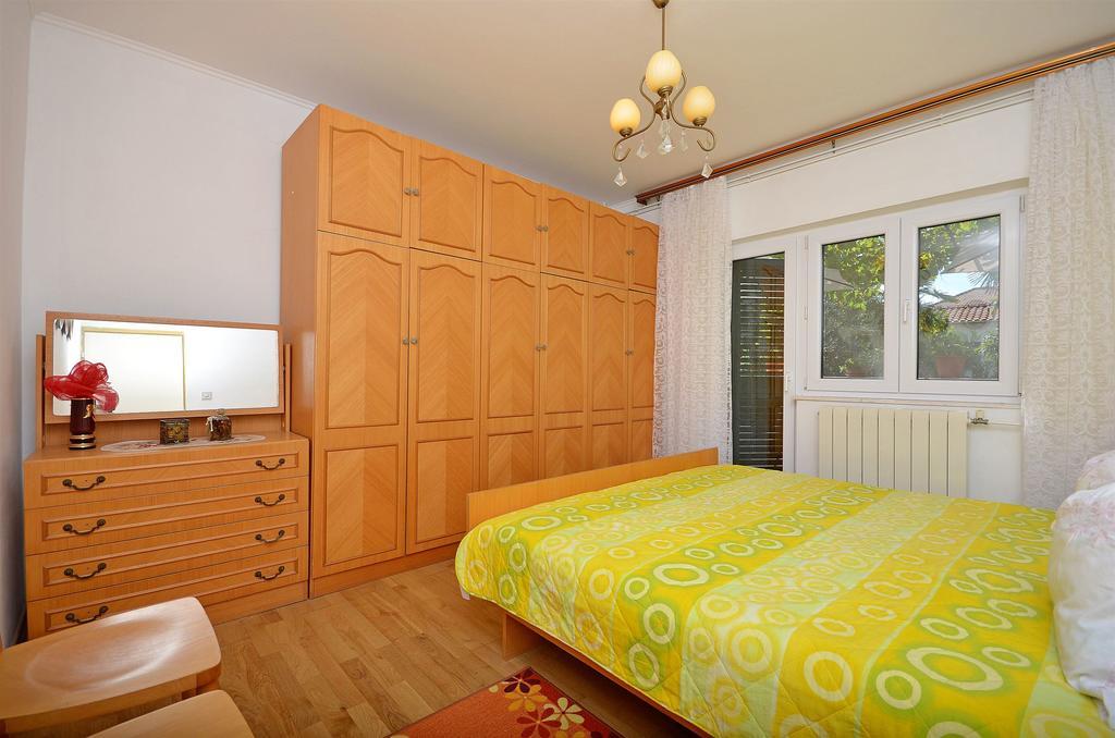 Apartments Branko Vodice Exterior photo