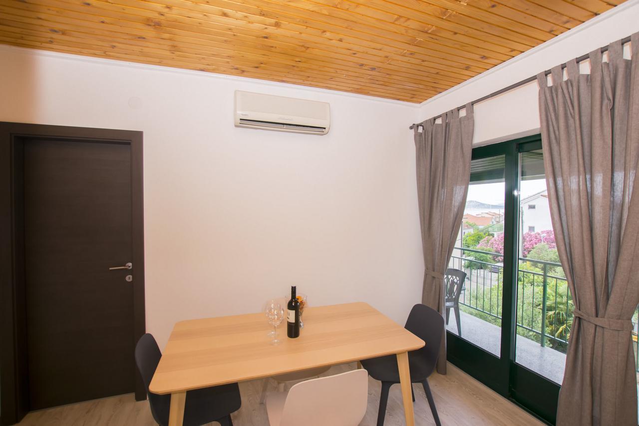 Apartments Branko Vodice Exterior photo