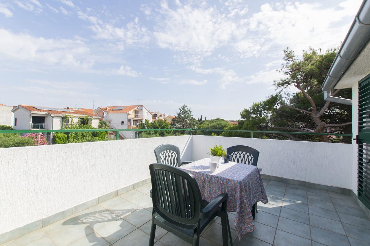 Apartments Branko Vodice Exterior photo